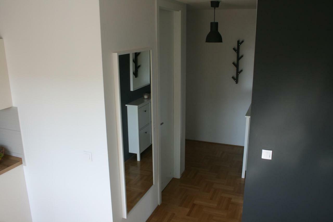 Dolce Vita Apartment Zara Esterno foto