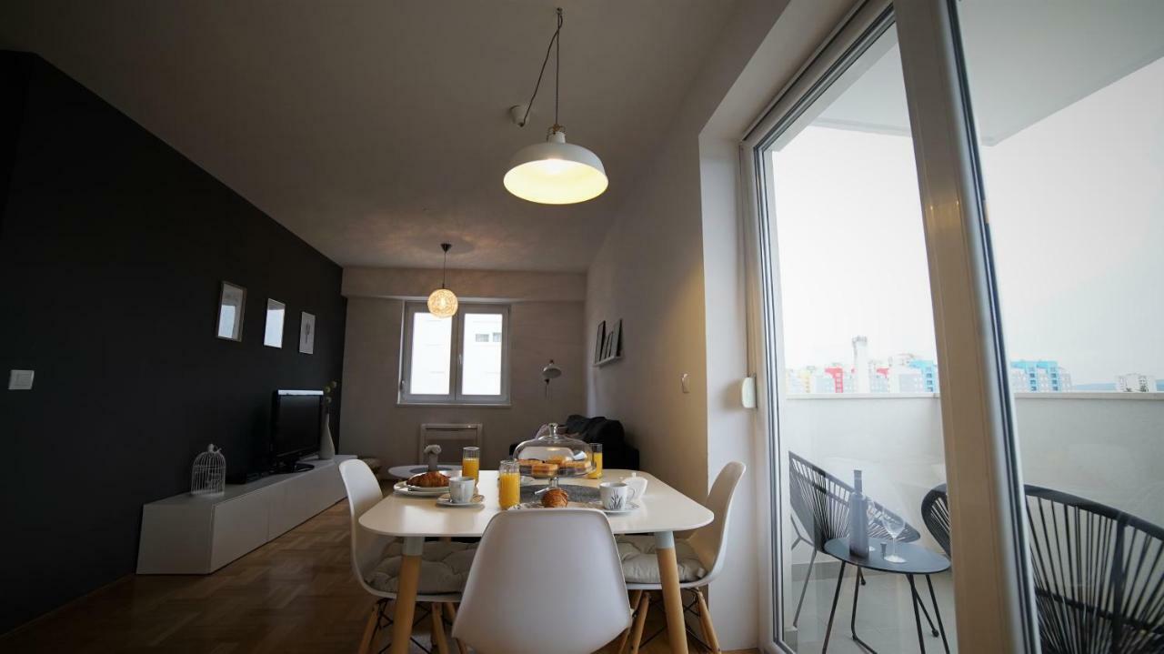 Dolce Vita Apartment Zara Esterno foto